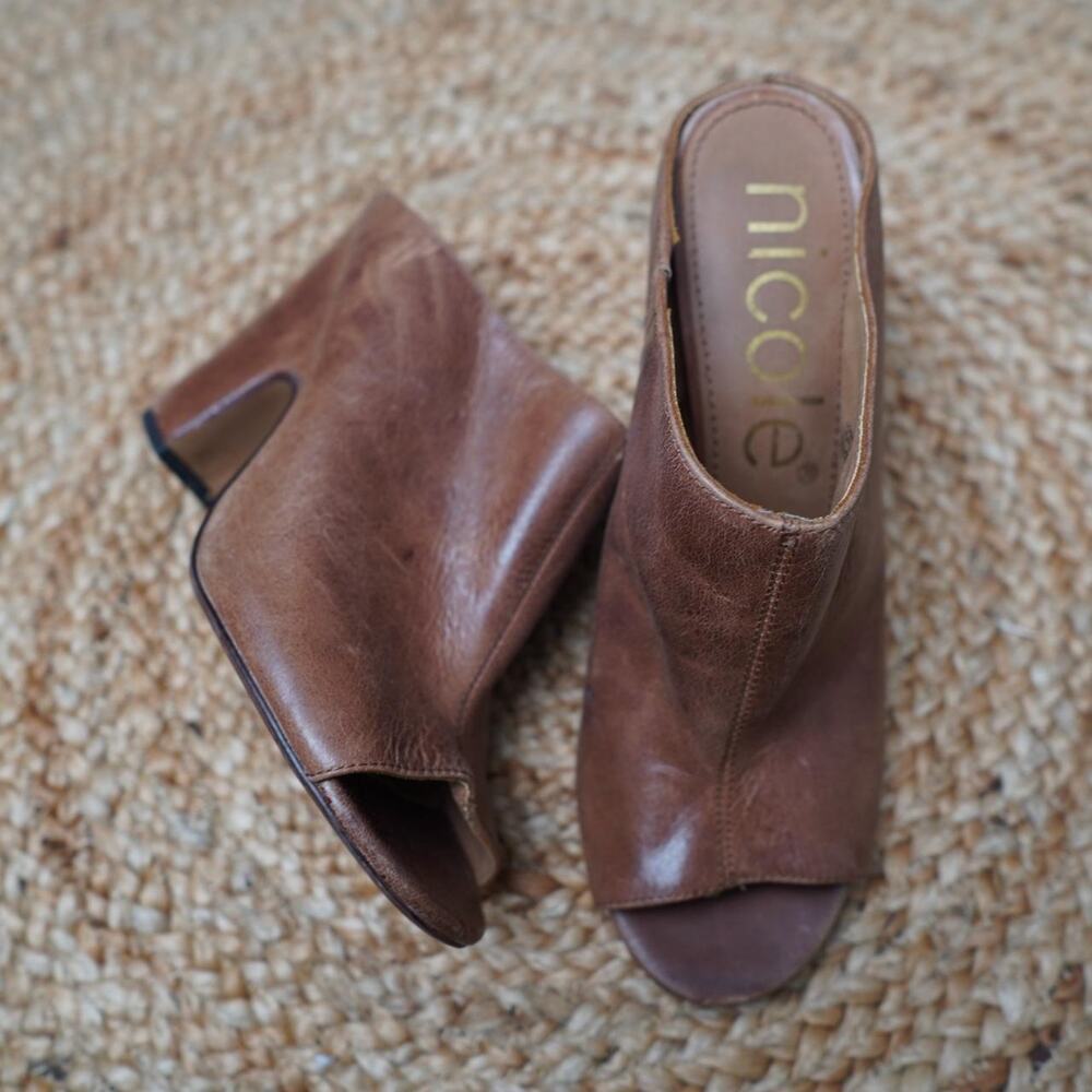 Nicole Y2K Leather Peep Toe Mules US 9.5
